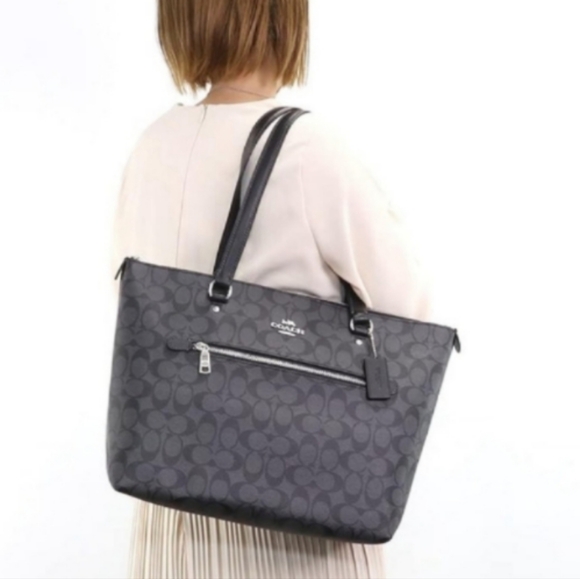 Coach Gallery Tote Bag 79609 - Picture 1 of 17